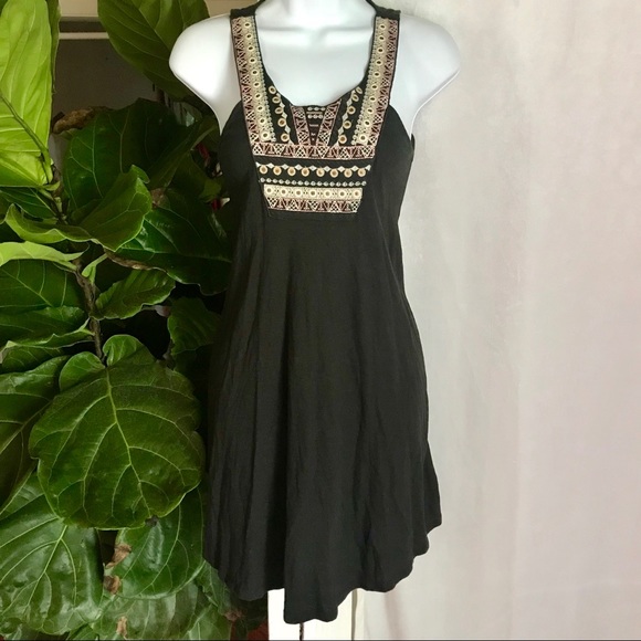 Topshop Dresses & Skirts - Embroidered TOPSHOP Tank dress. Size 2